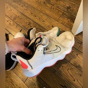 Used Women’s Volleyball Hyperset SE Shoes (blue/pink)